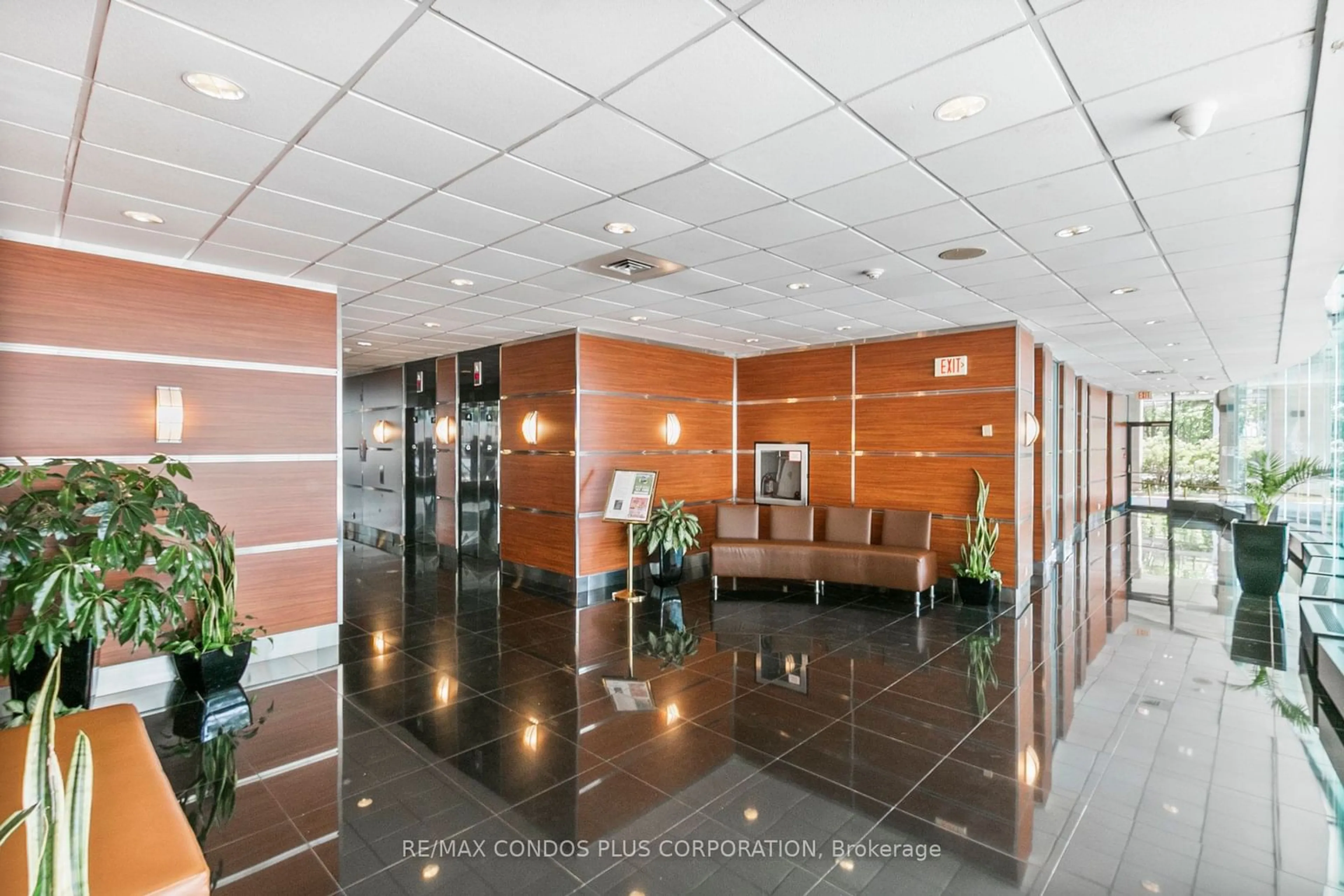 Indoor lobby for 99 Harbour Sq #3105, Toronto Ontario M5J 2H2