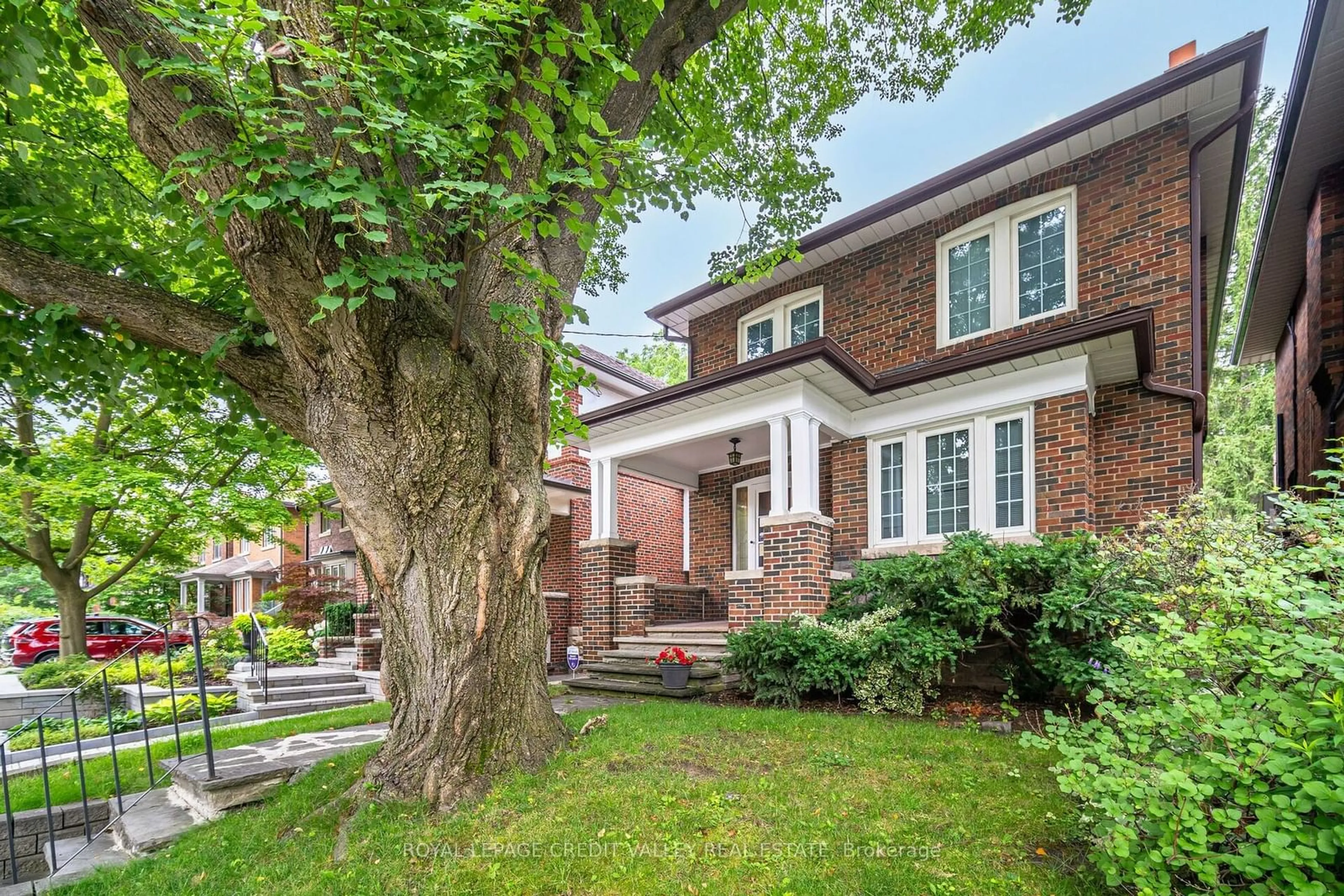 Home with brick exterior material for 158 Lascelles Blvd, Toronto Ontario M5P 2E6