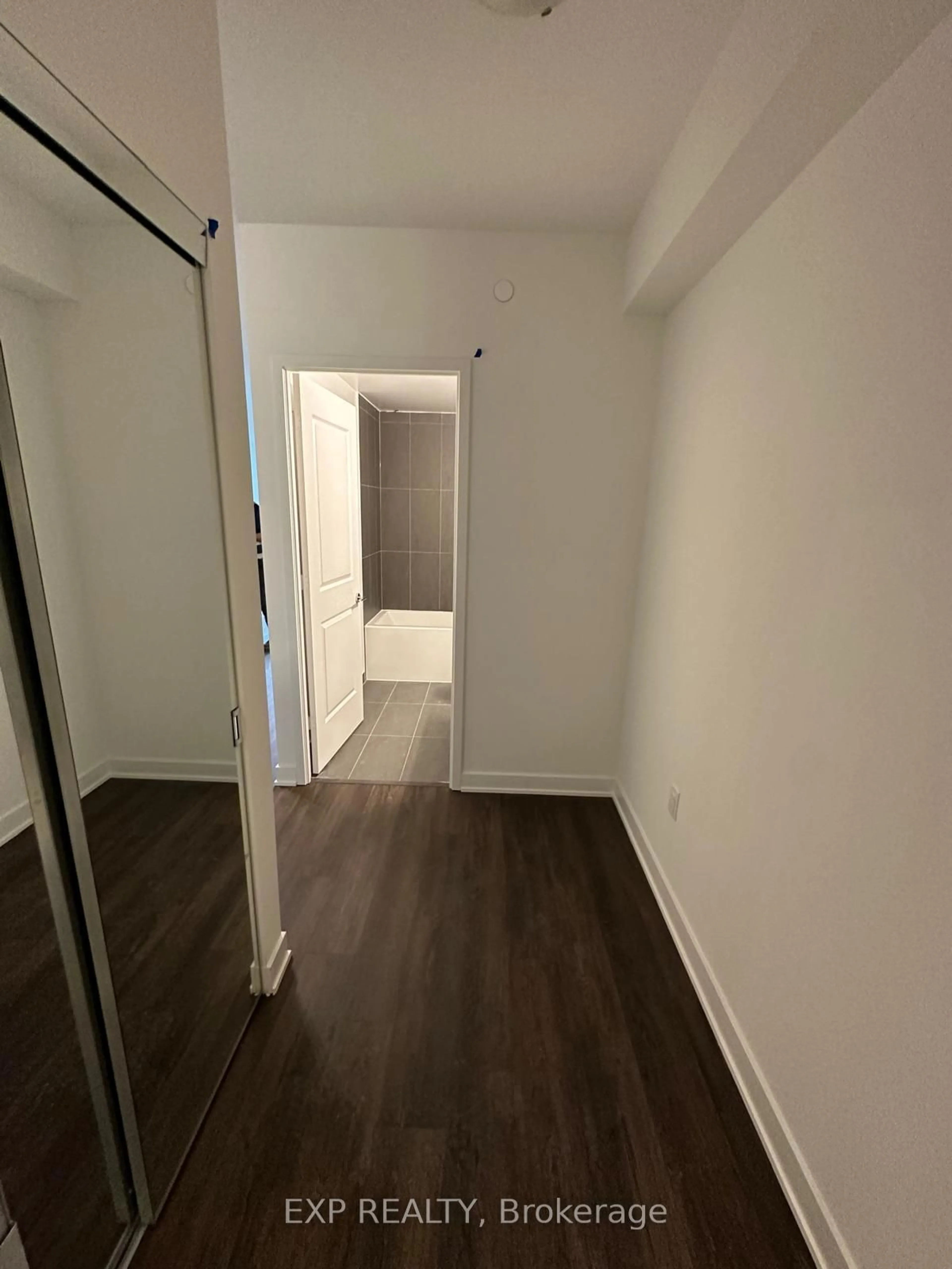 A pic of a room for 100 Dalhousie St #803, Toronto Ontario M5B 1E1