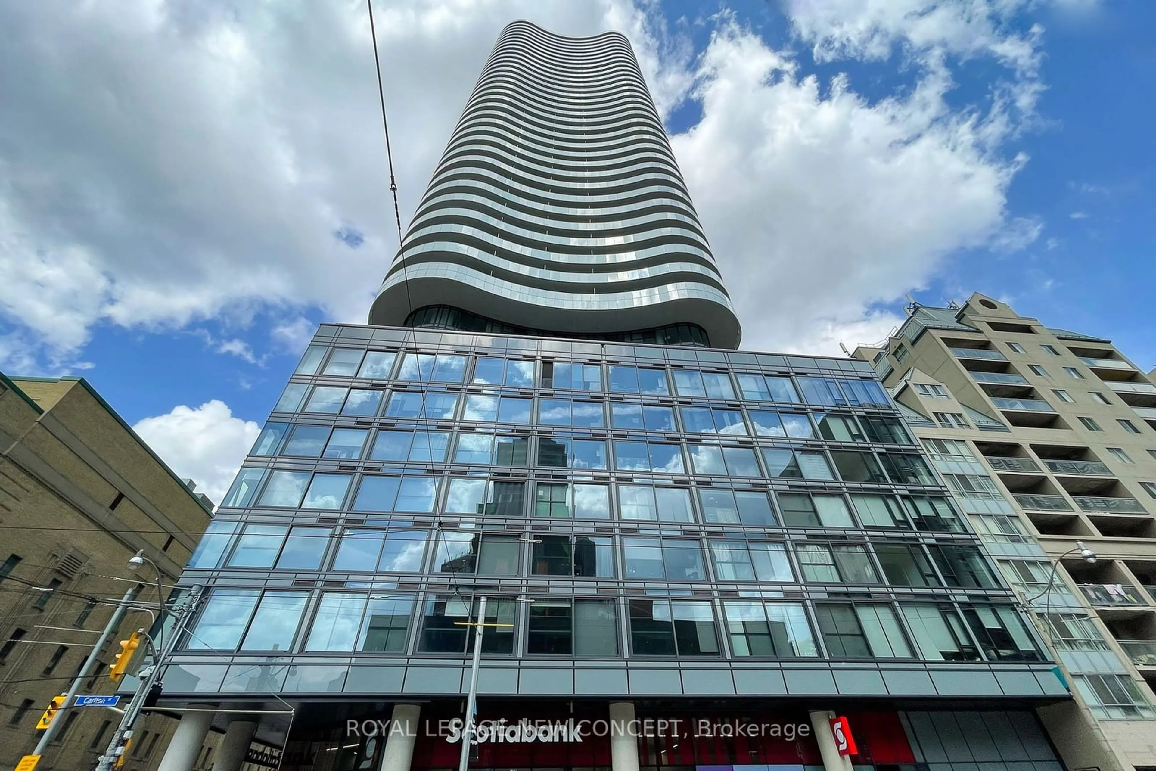 Outside view for 403 Church St #2907, Toronto Ontario M4Y 0C9