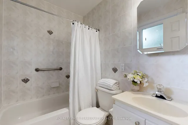 Additional property image - 219 Dunview Ave