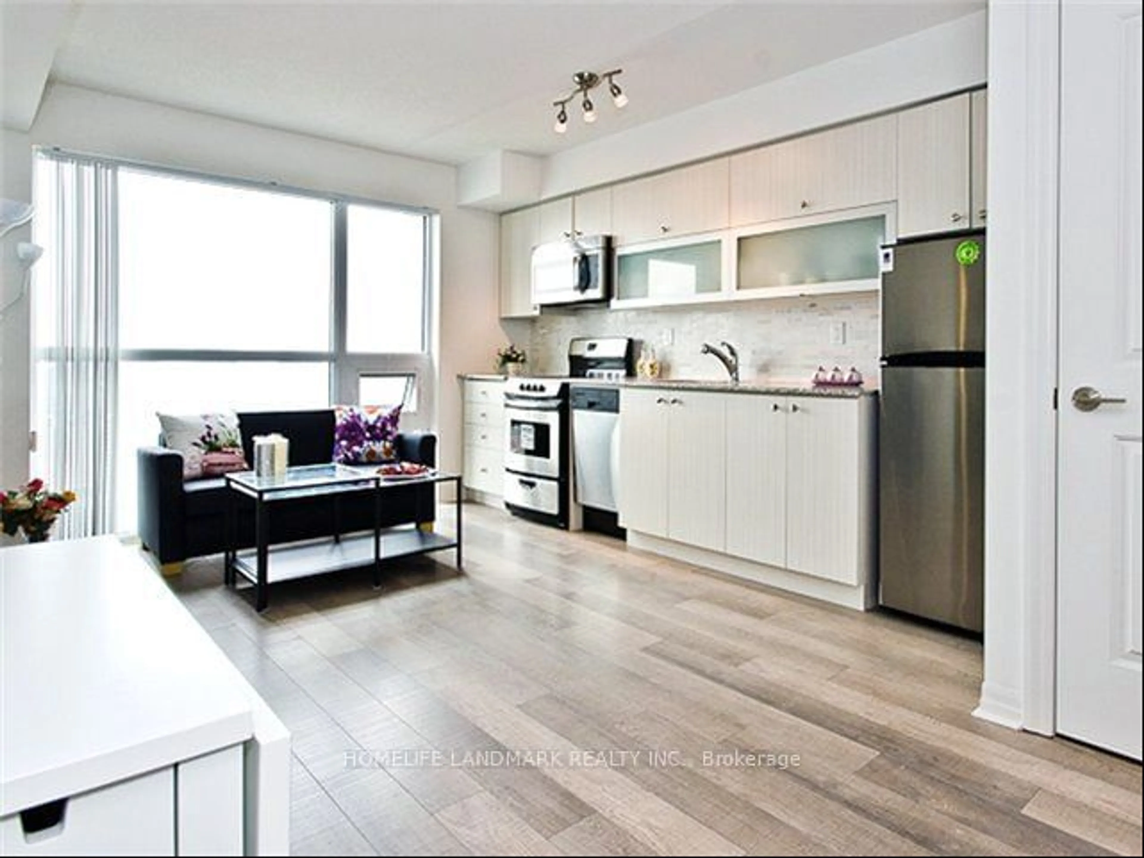 Contemporary kitchen for 275 Yorkland Rd #3001, Toronto Ontario M2J 0B4