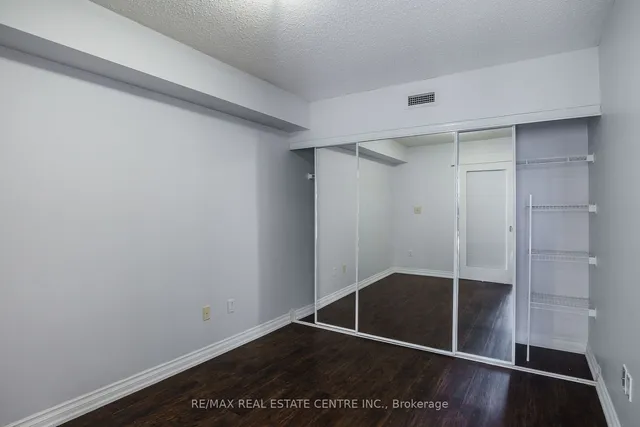 Additional image 31 of 20 Blue Jays Way Unit 1019