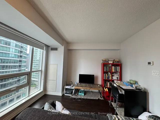 Additional image 7 of 20 Blue Jays Way Unit 1019