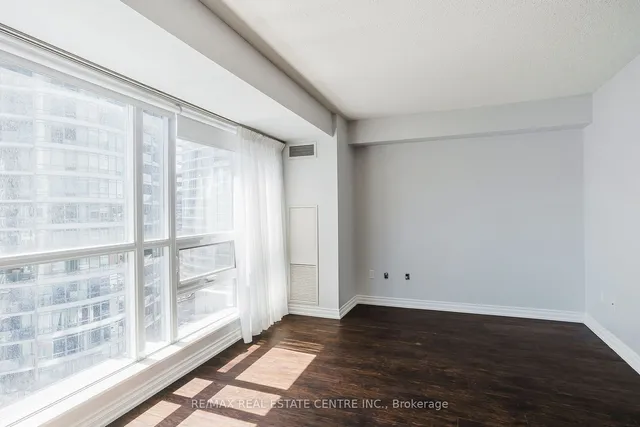 Additional image 34 of 20 Blue Jays Way Unit 1019