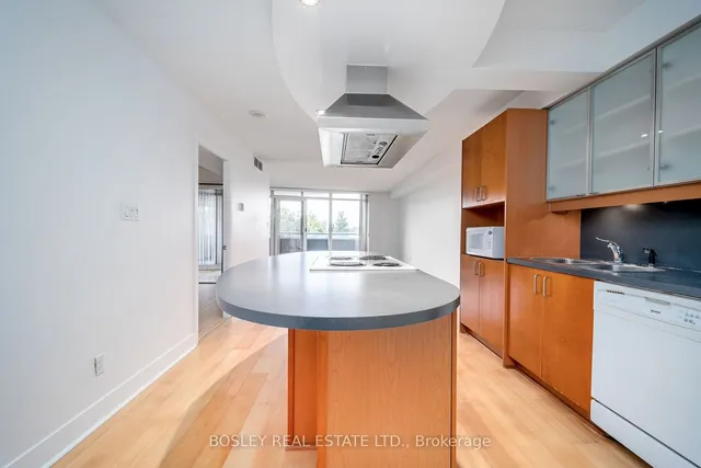 Additional property image - 550 Queens Quay Unit 318