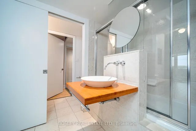 Additional property image - 550 Queens Quay Unit 318