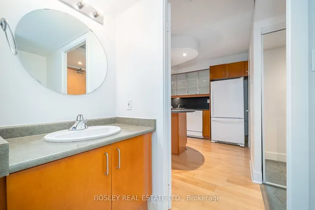 Additional property image - 550 Queens Quay Unit 318