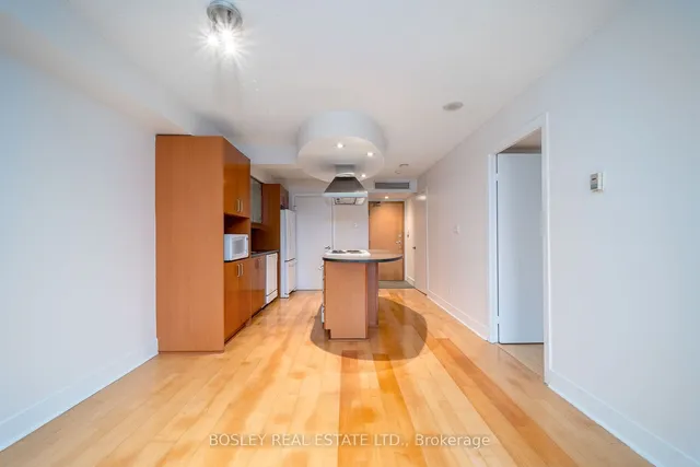 Additional property image - 550 Queens Quay Unit 318