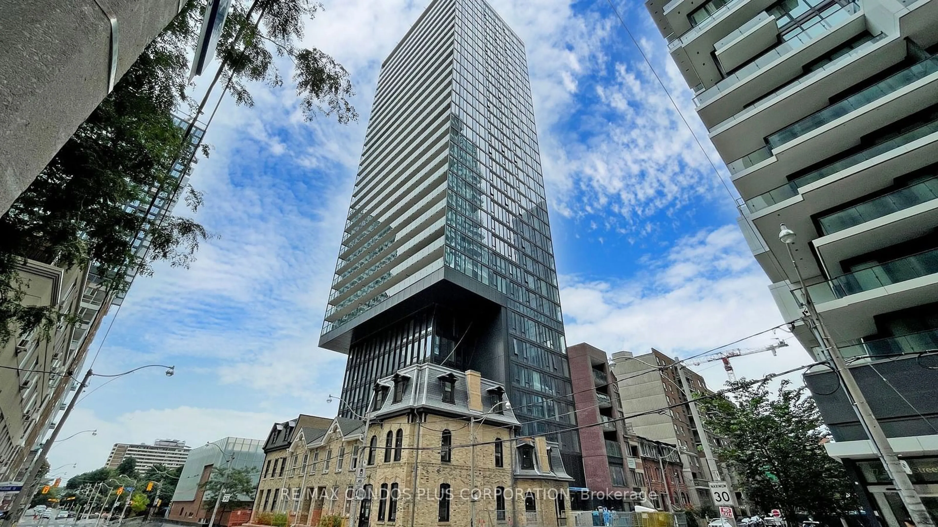 A pic from exterior of the house or condo for 47 Mutual St #906, Toronto Ontario M5B 0C6