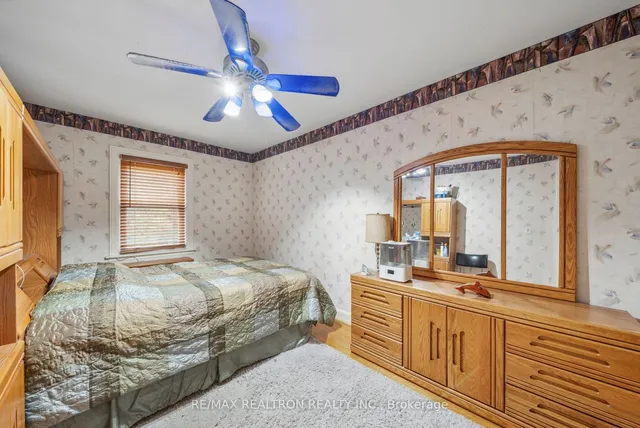 Additional property image - 1230 Avenue Rd