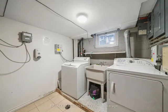 Additional property image - 1230 Avenue Rd