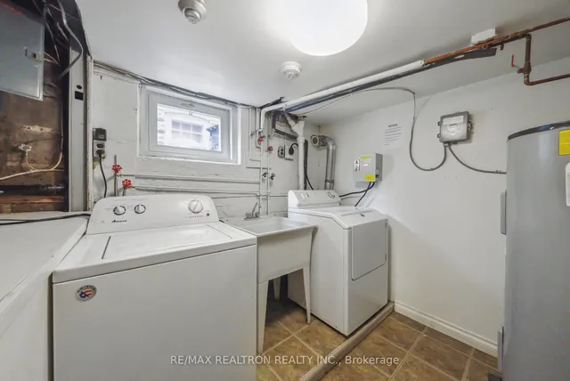Additional property image - 1230 Avenue Rd