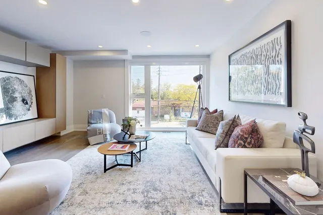 Additional property image - 3052 Bayview Ave