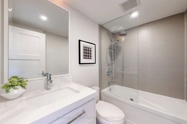 Additional property image - 3052 Bayview Ave