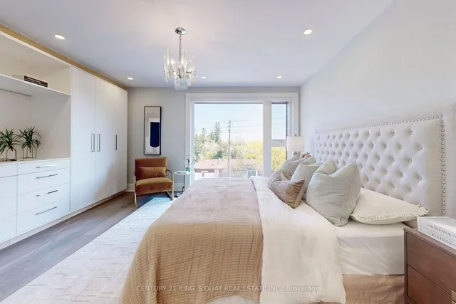 Additional property image - 3052 Bayview Ave