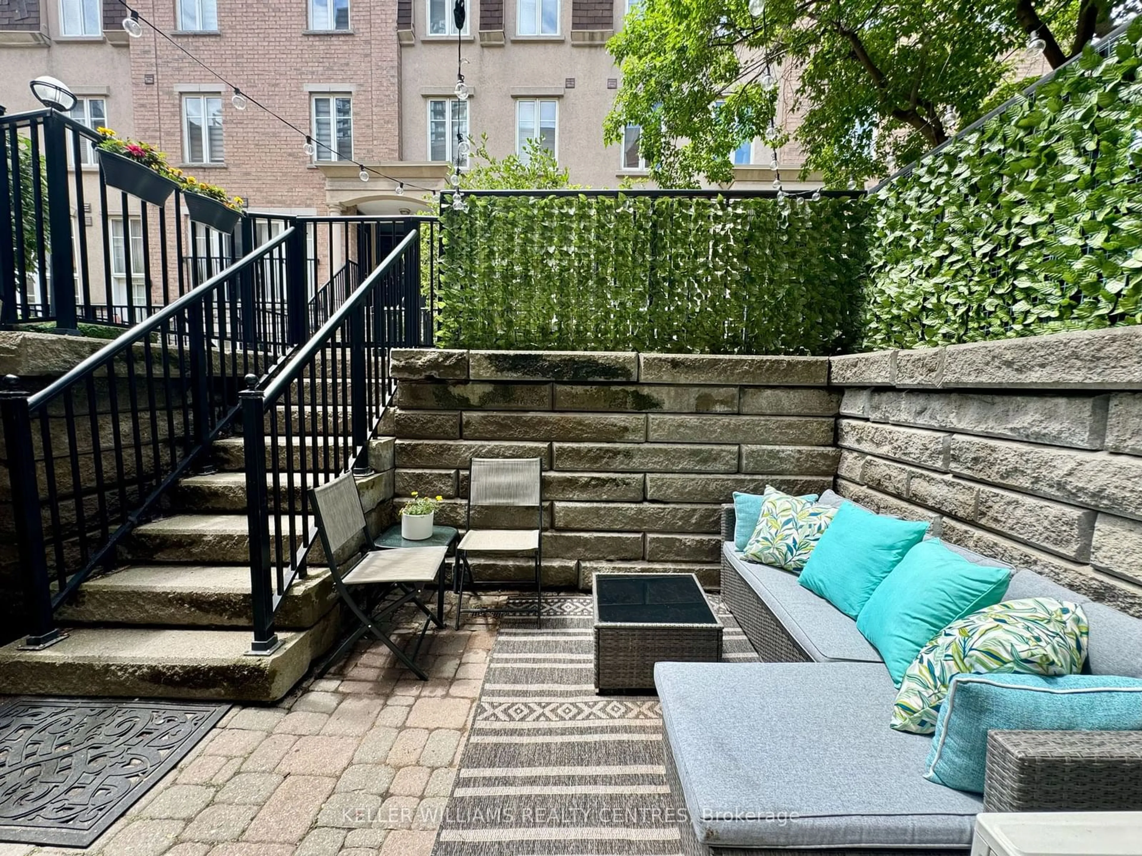 Patio for 34 Western Battery Rd #441, Toronto Ontario M6K 3N9