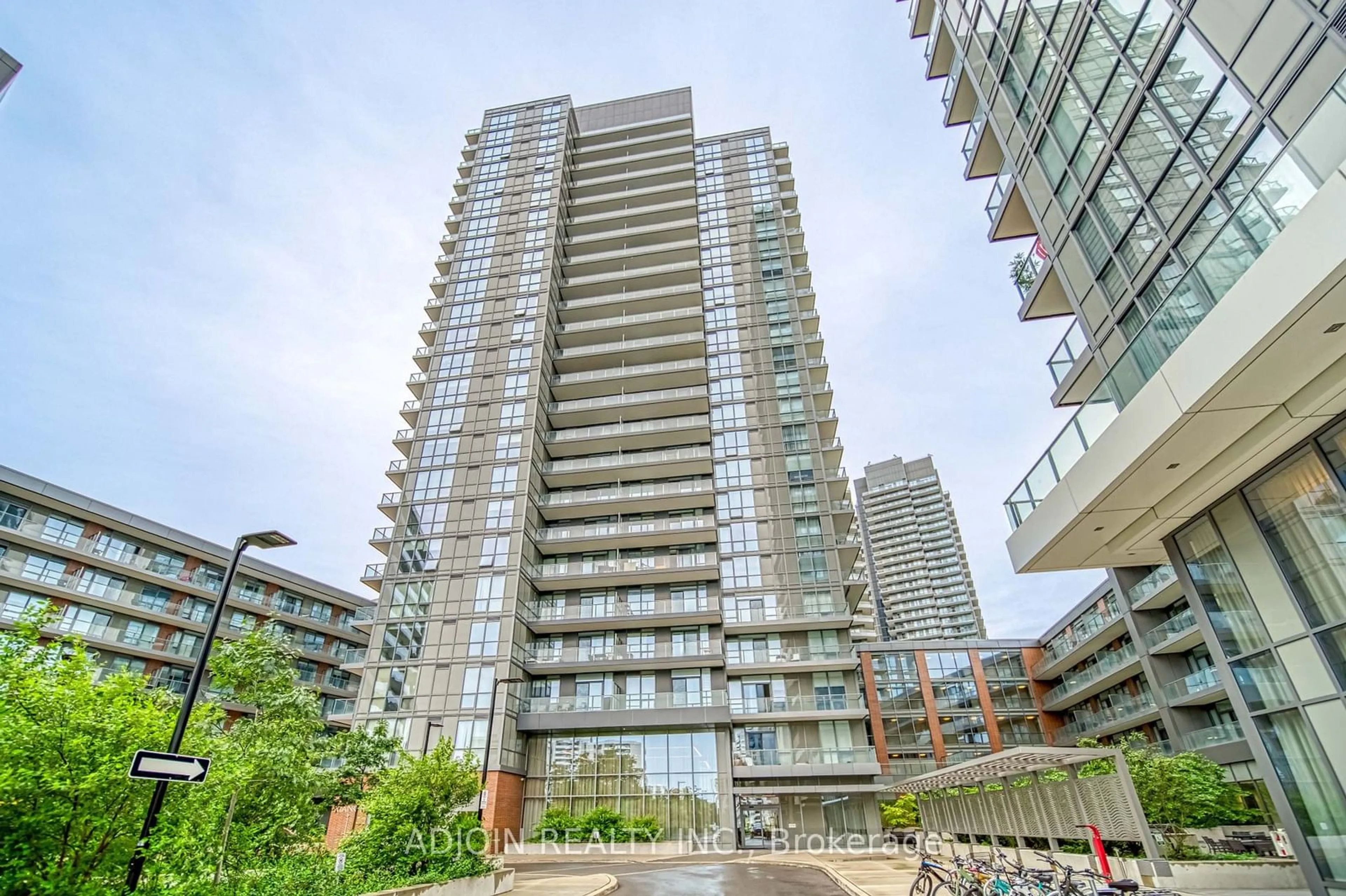 A pic from exterior of the house or condo for 38 Forest Manor Rd #1910, Toronto Ontario M2J 0H4