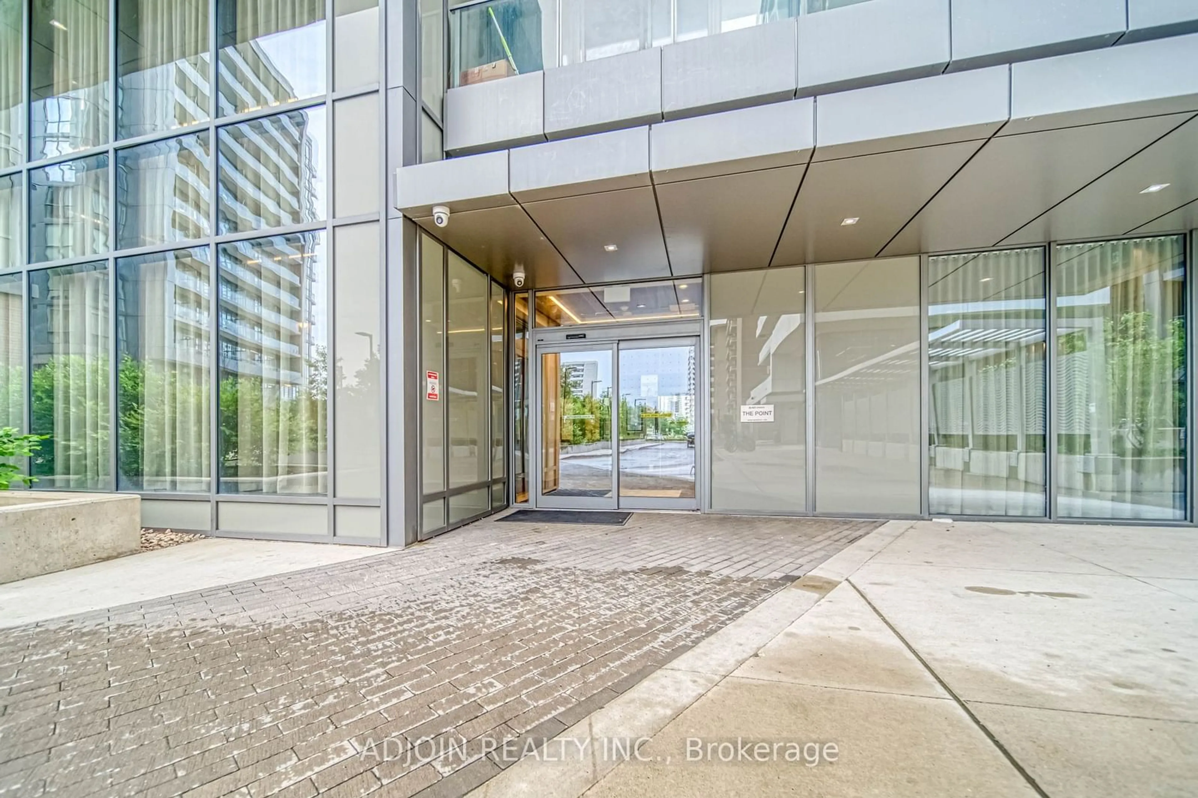 Indoor foyer for 38 Forest Manor Rd #1910, Toronto Ontario M2J 0H4