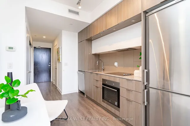 Additional property image - 55 Regent Park Blvd Unit 911