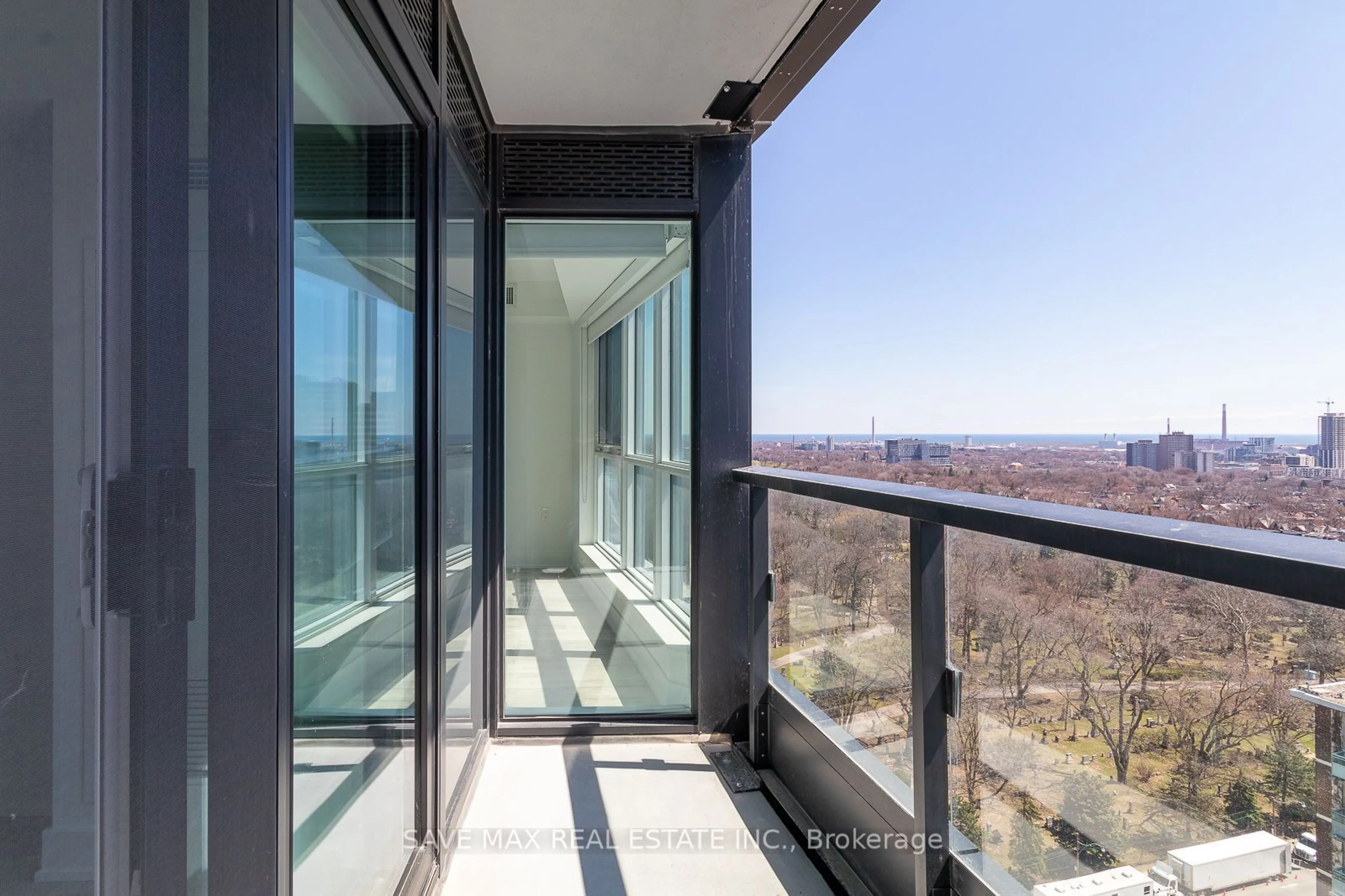 Balcony in the apartment for 585 Bloor St #1819, Toronto Ontario M4X 1J8