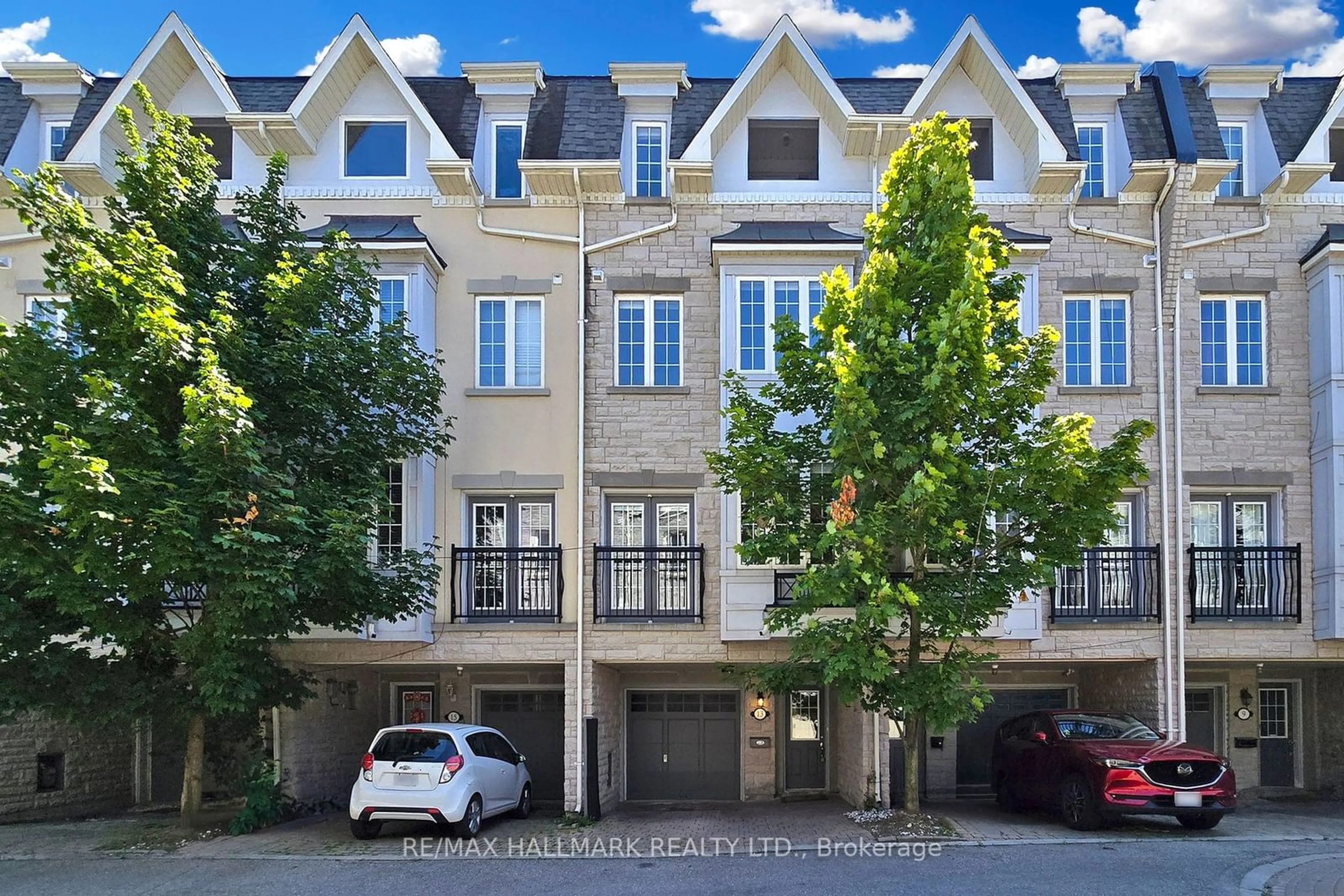 A pic from exterior of the house or condo for 13 Garvin Mews, Toronto Ontario M2N 0B2