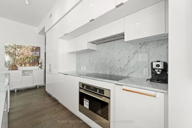 Additional property image - 185 Roehampton Ave Unit PH 02