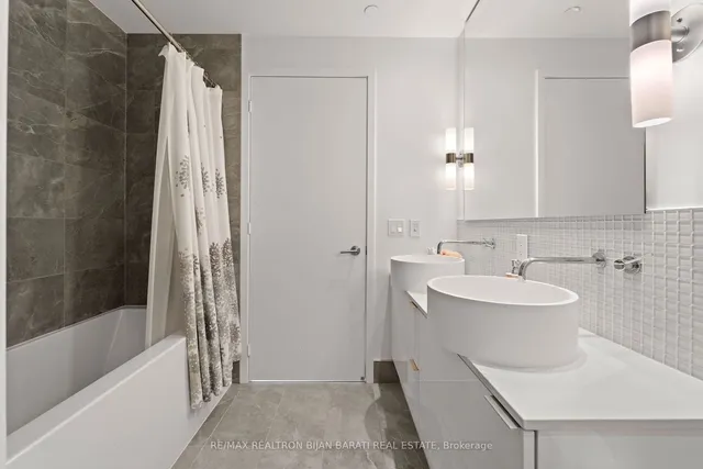 Additional property image - 185 Roehampton Ave Unit PH 02