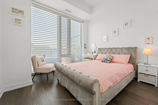 Additional property image - 185 Roehampton Ave Unit PH 02