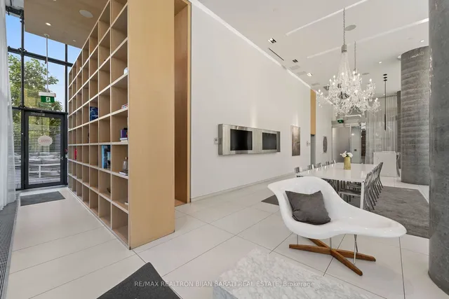 Additional property image - 185 Roehampton Ave Unit PH 02