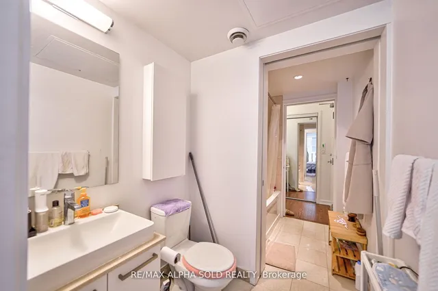 Additional image 17 of 12 York St Unit 707