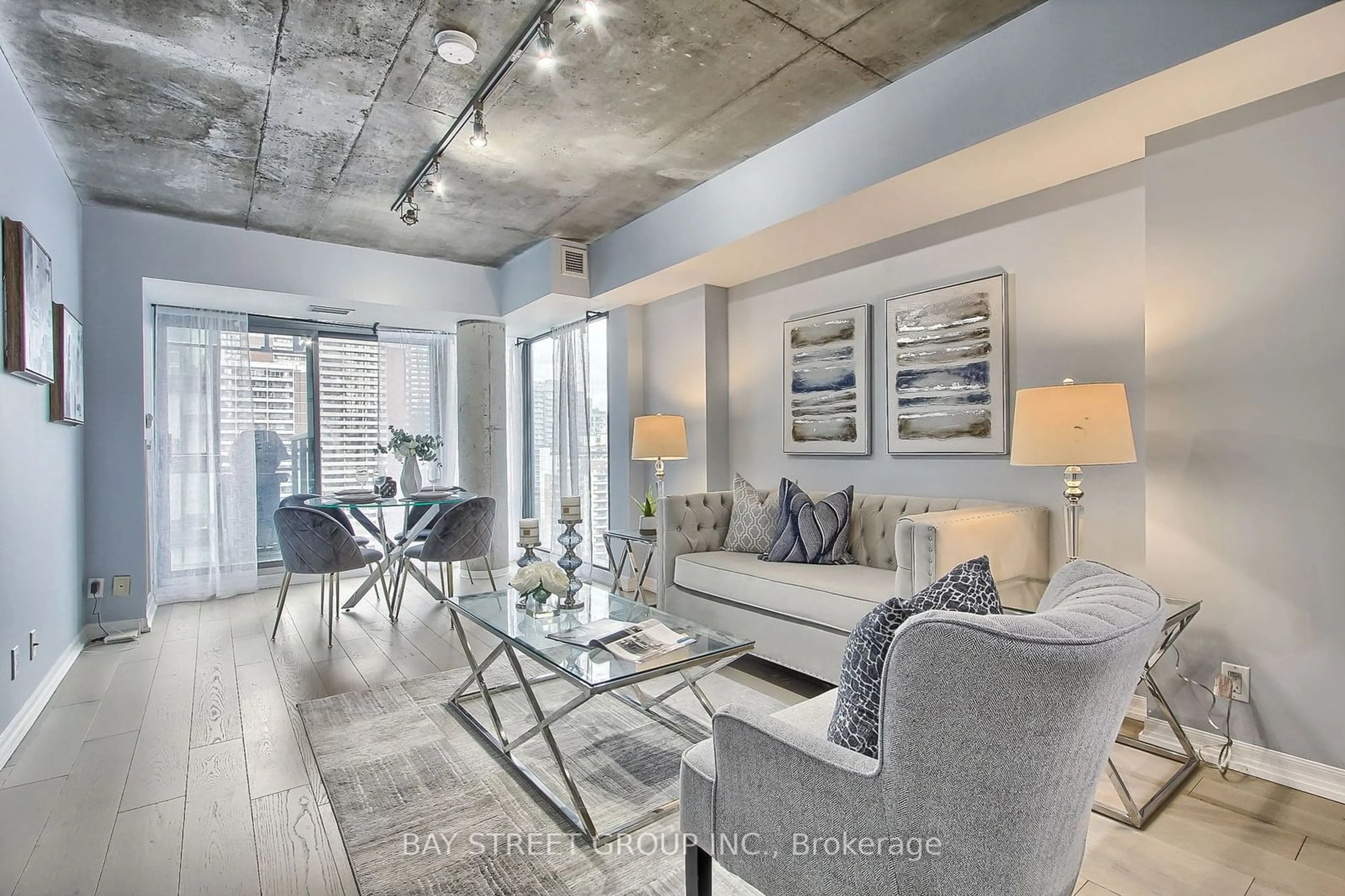 Living room for 22 Wellesley St #1508, Toronto Ontario M4Y 1G3