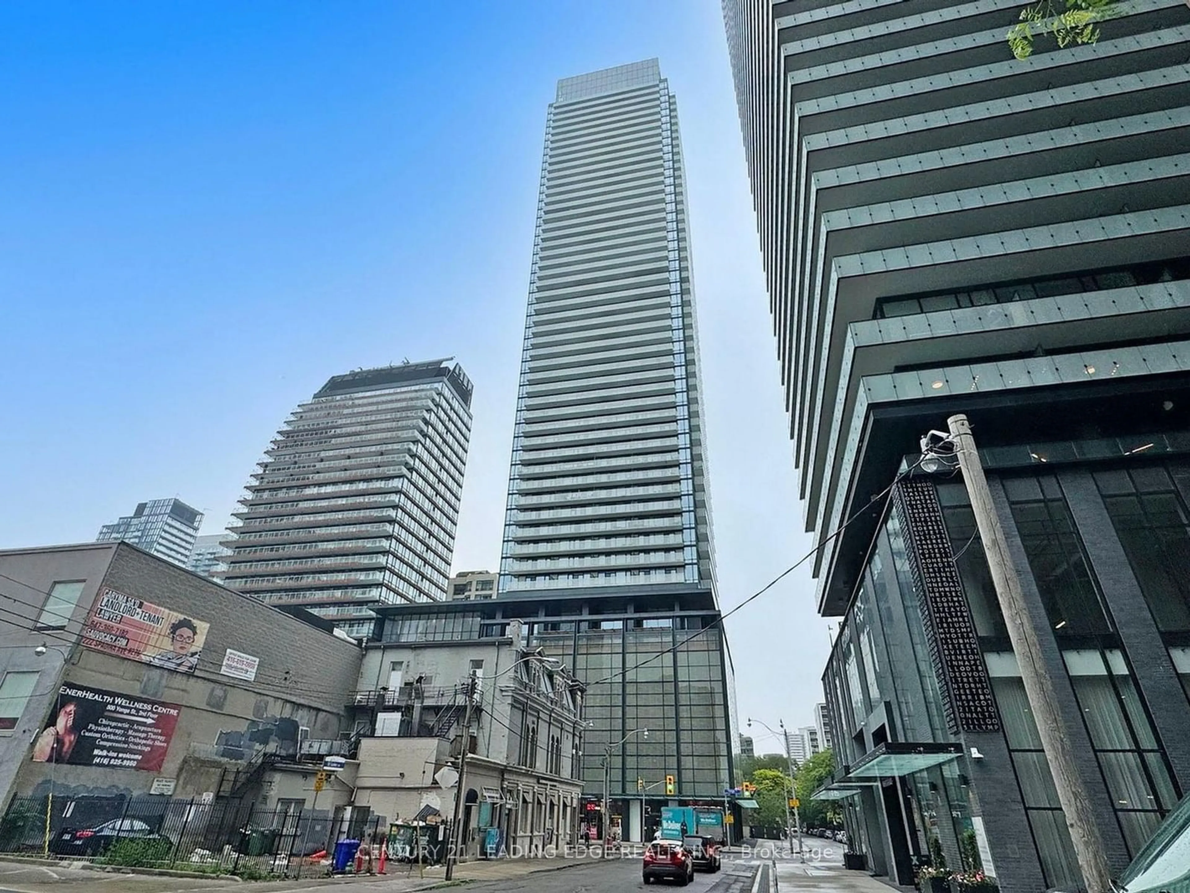 Street view for 501 Yonge St #1009, Toronto Ontario M4Y 0G8