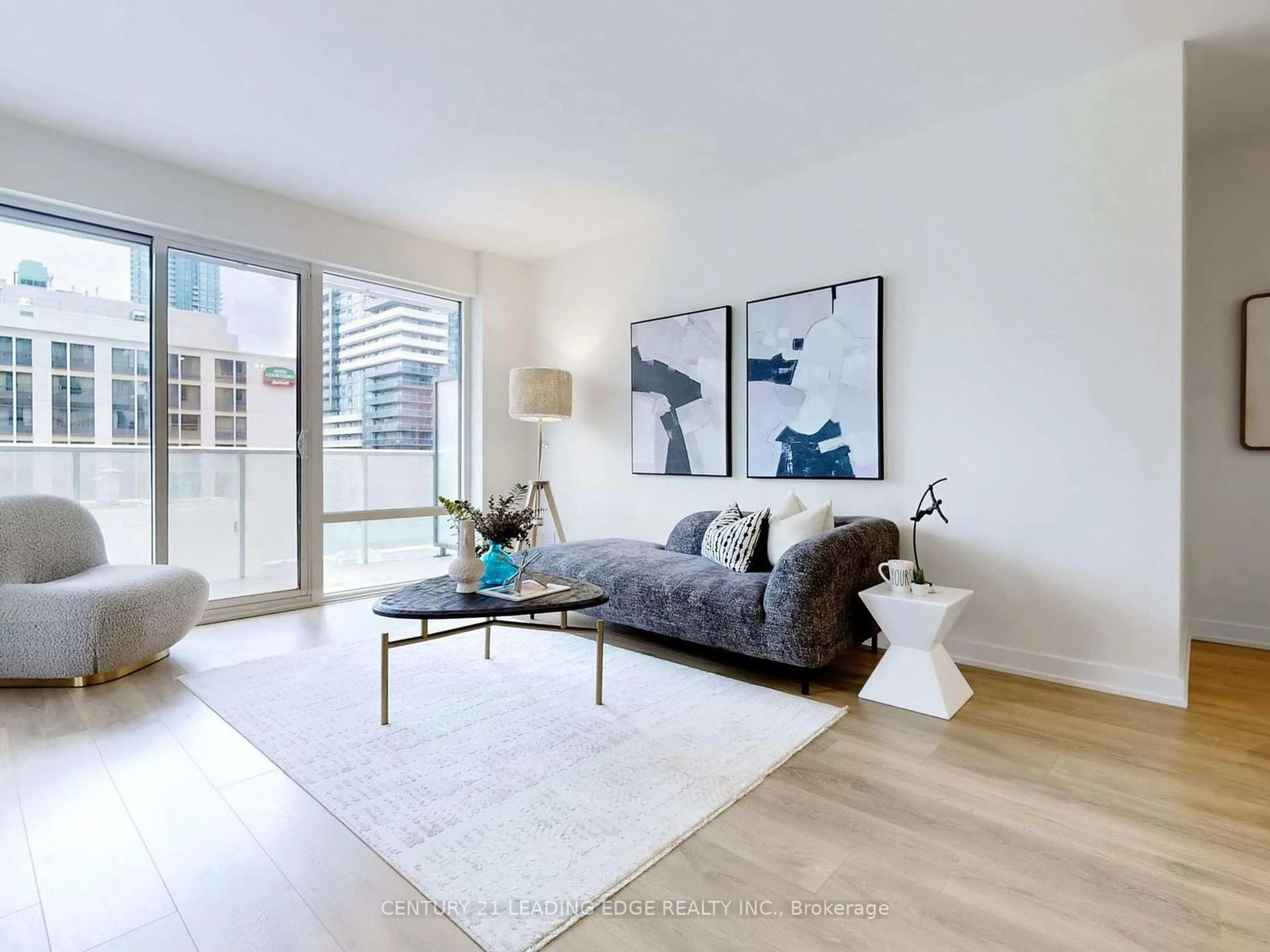 Living room for 501 Yonge St #1009, Toronto Ontario M4Y 0G8