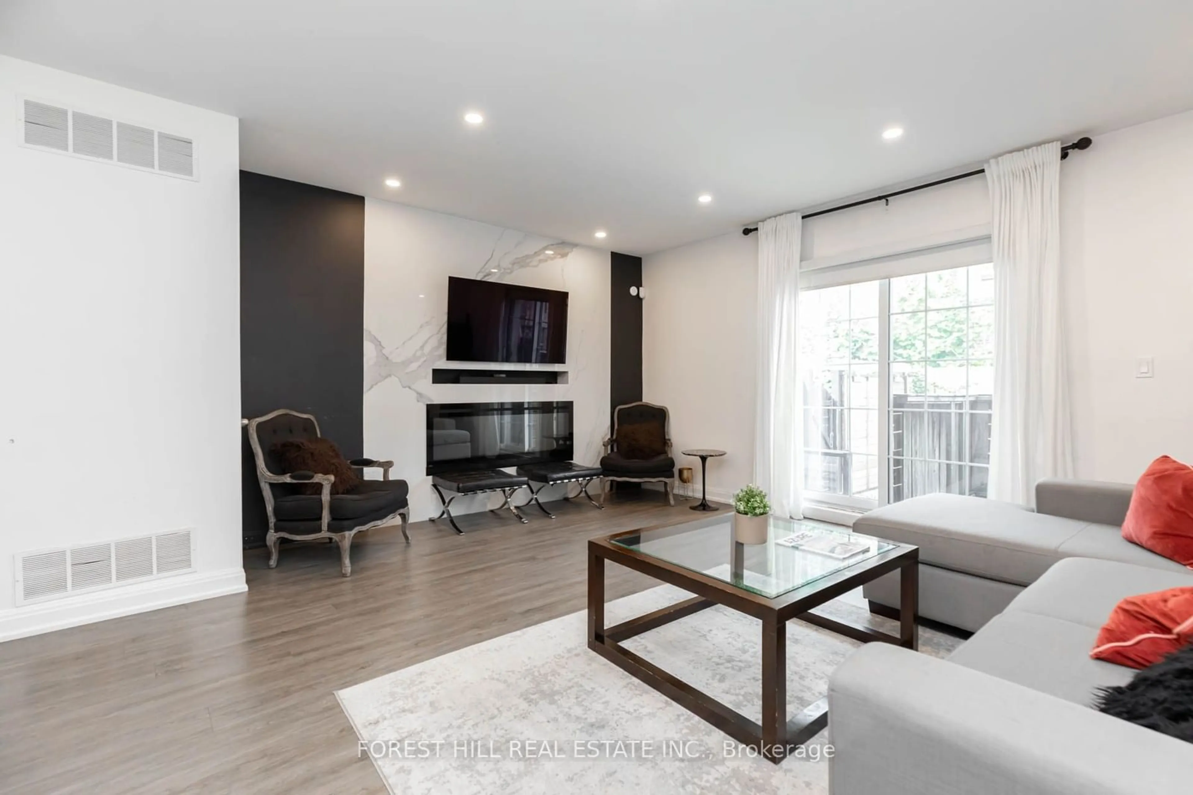 Living room, wood floors for 300 Seaton St, Toronto Ontario M5A 2T7