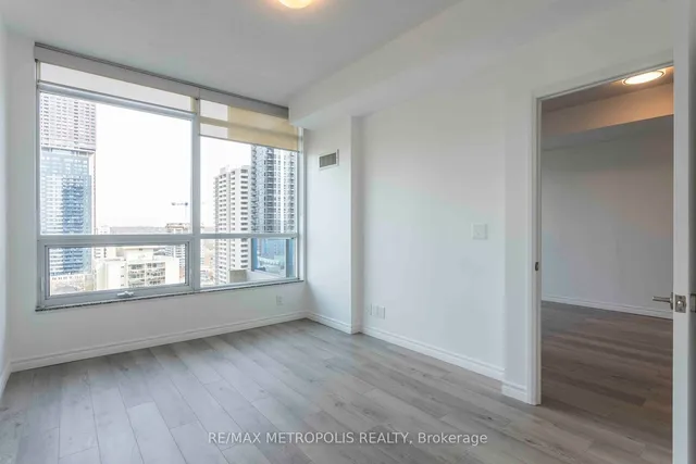 Additional property image - 500 Sherbourne St Unit 1811