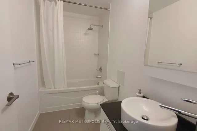 Additional property image - 500 Sherbourne St Unit 1811