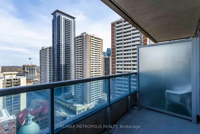 Additional property image - 500 Sherbourne St Unit 1811