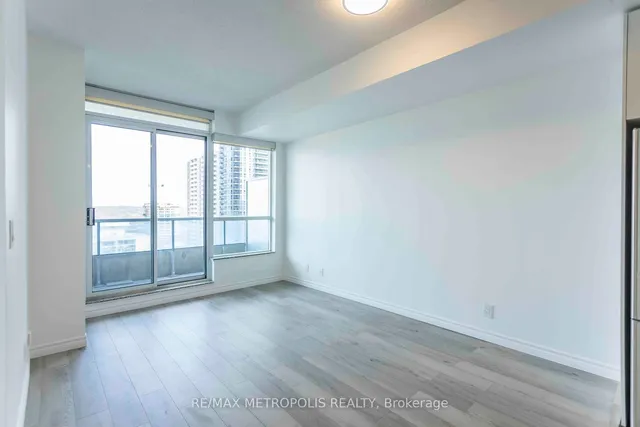 Additional property image - 500 Sherbourne St Unit 1811