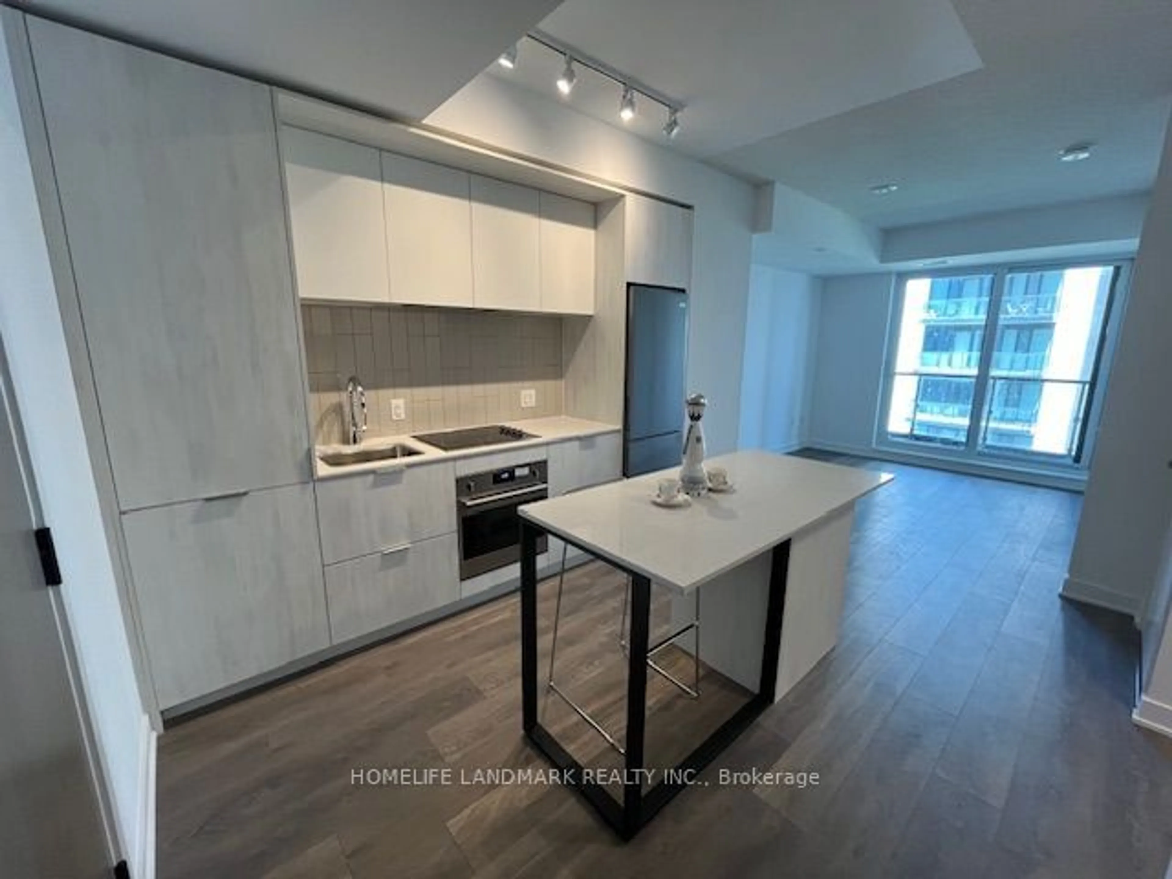 Kitchen for 35 Tubman Ave #722, Toronto Ontario M5A 0T1