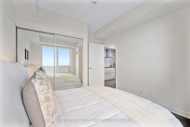 Additional property image - 2221 Yonge St Unit 3108