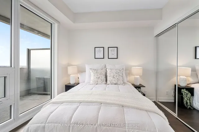 Additional property image - 2221 Yonge St Unit 3108