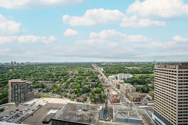 Additional property image - 2221 Yonge St Unit 3108