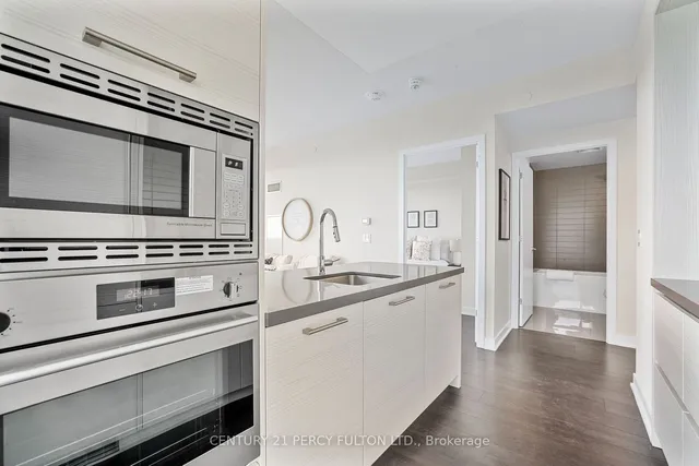 Additional property image - 2221 Yonge St Unit 3108