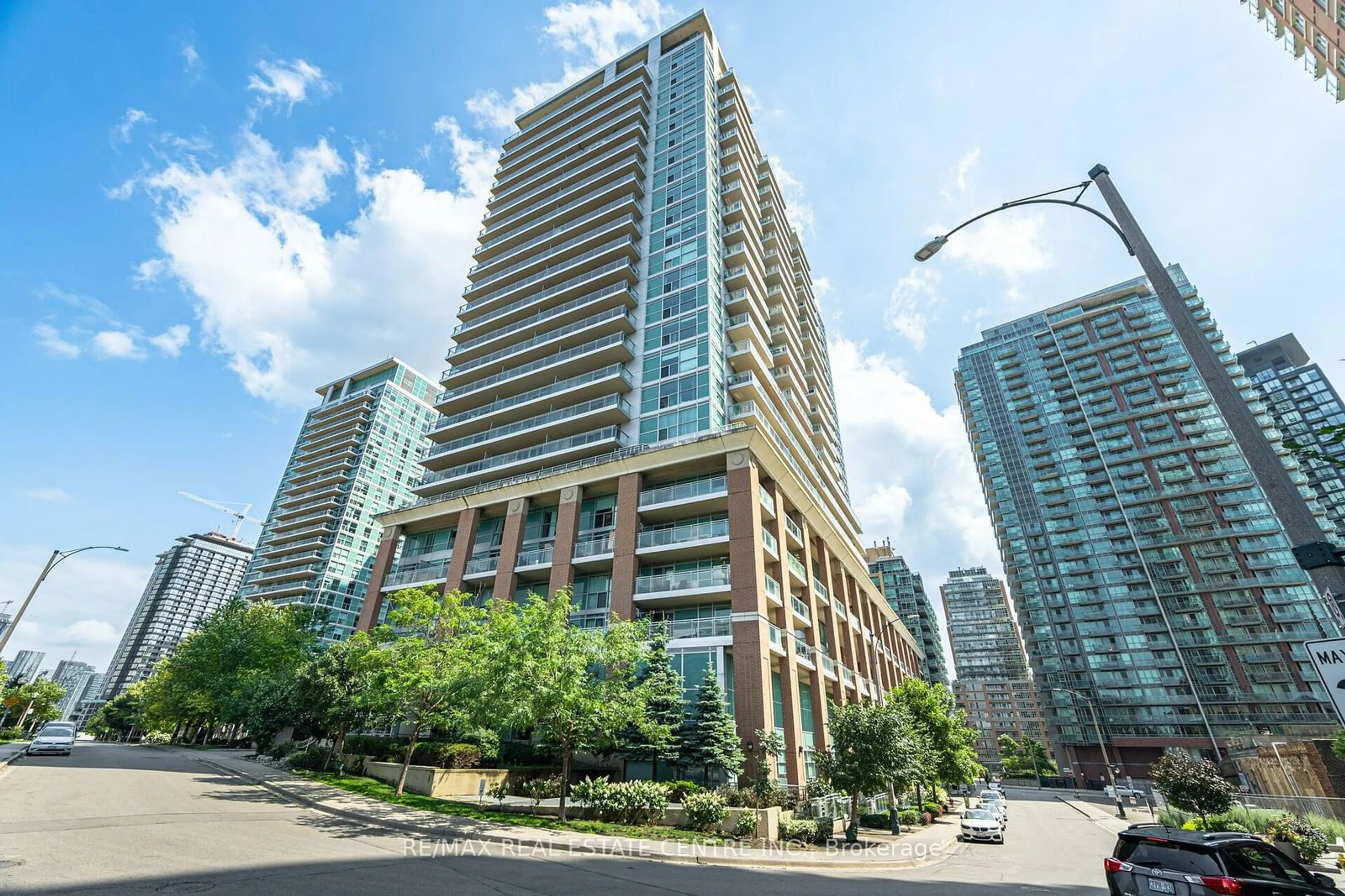 A pic from exterior of the house or condo for 100 Western Battery Rd #1702, Toronto Ontario M6K 3S2