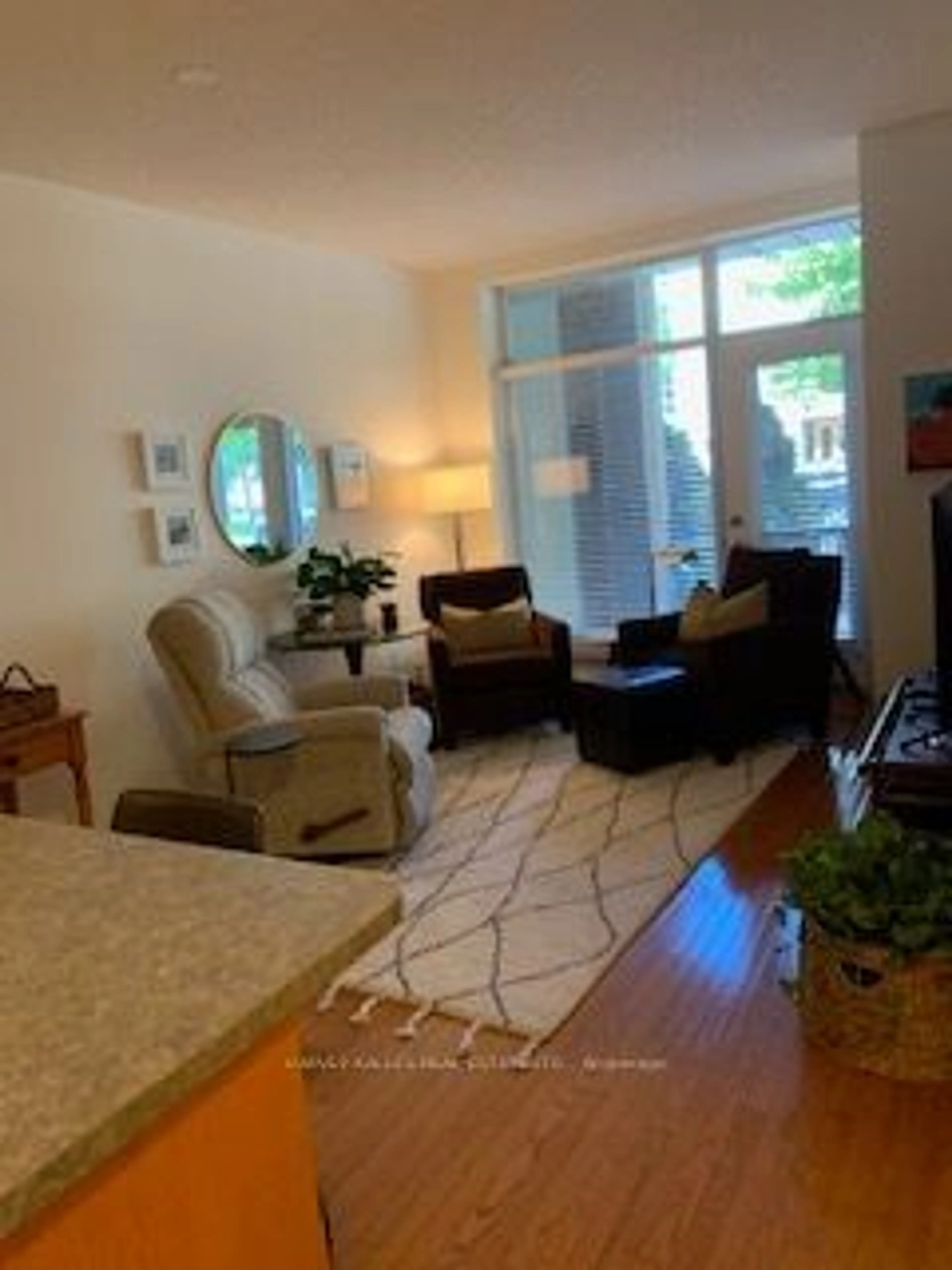 A pic of a room for 245 Davisville Ave #113, Toronto Ontario M4S 3H4