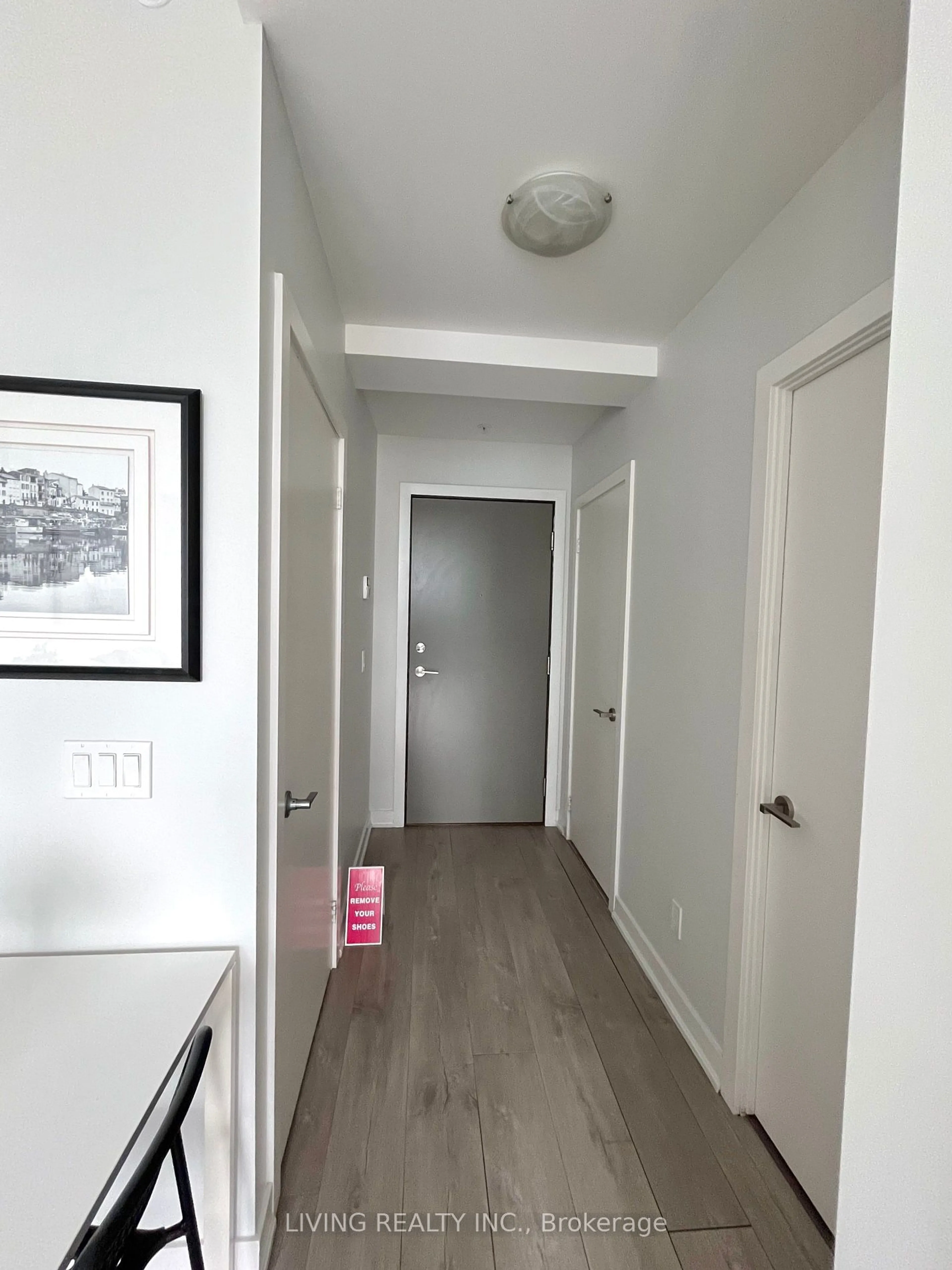 Indoor entryway for 30 Nelson St #3203, Toronto Ontario M5V 0H5