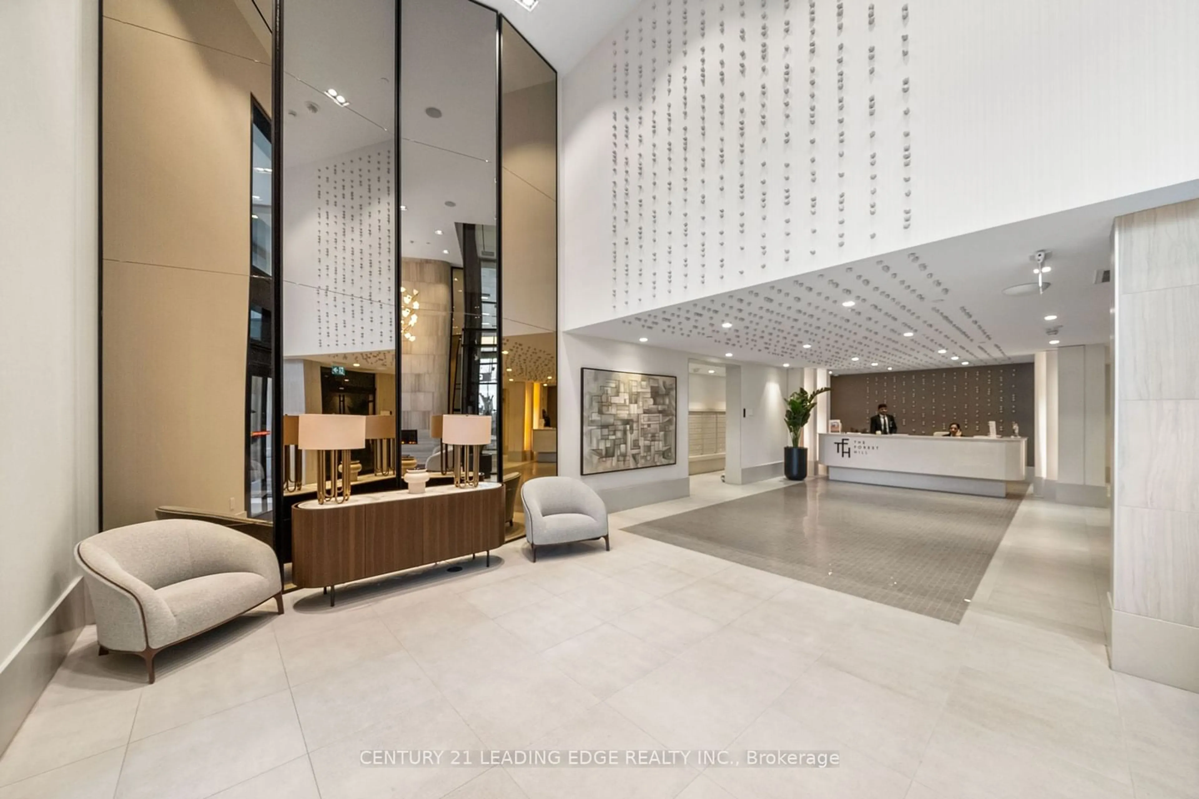 Indoor lobby, ceramic floors for 2020 Bathurst St #1001, Toronto Ontario M5P 0A6