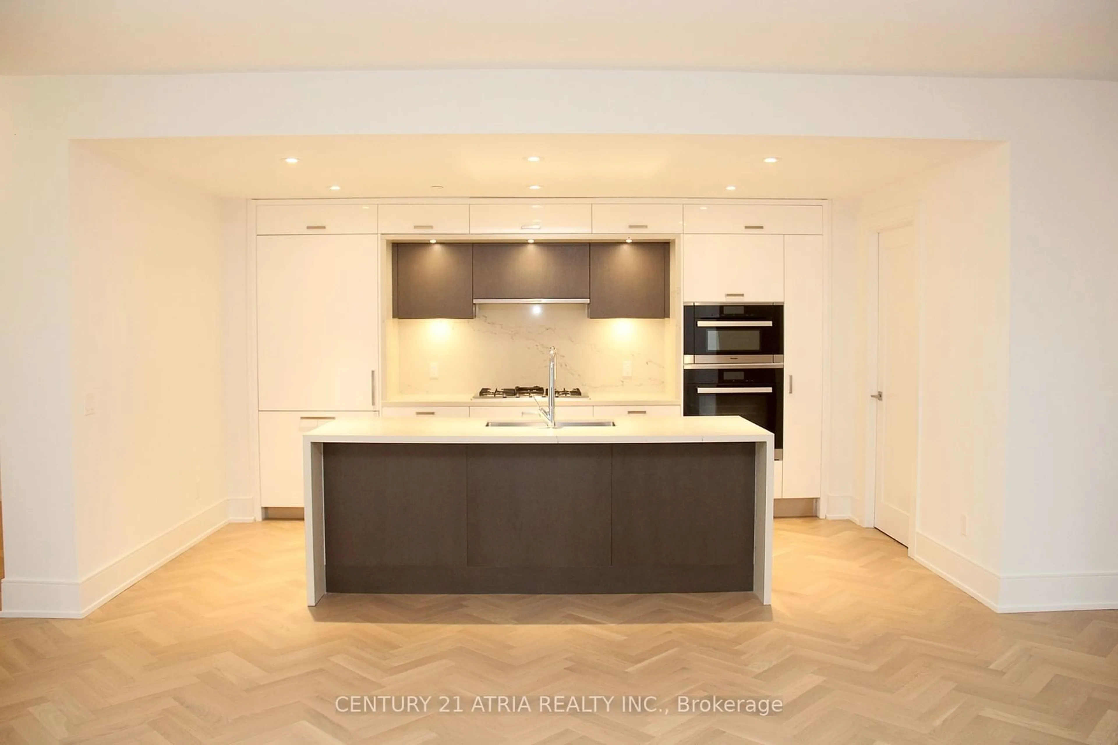 Contemporary kitchen for 455 Wellington St #606, Toronto Ontario M5J 2R2