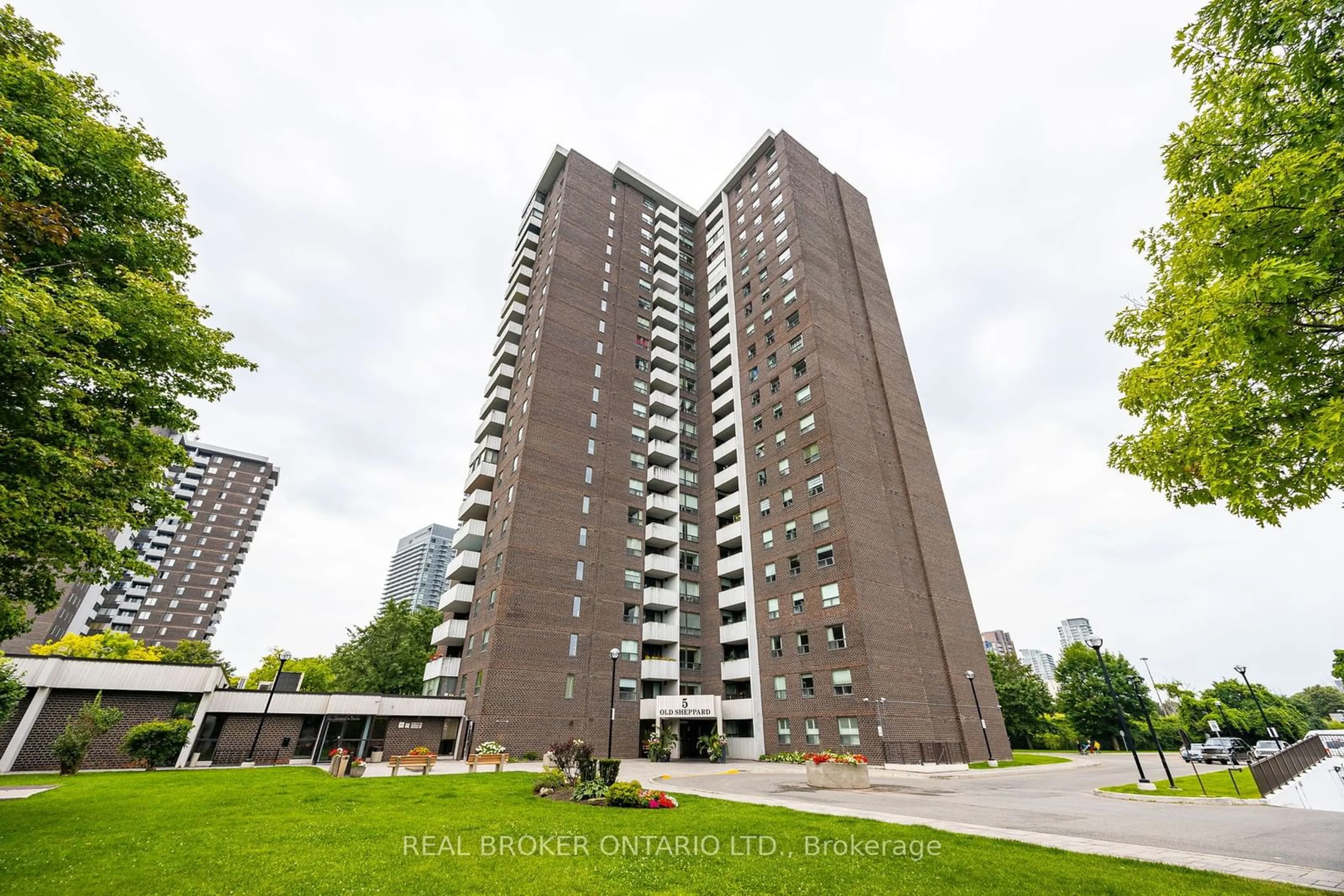 A pic from exterior of the house or condo, the front or back of building for 5 Old Sheppard Ave #1105, Toronto Ontario M2J 4K3